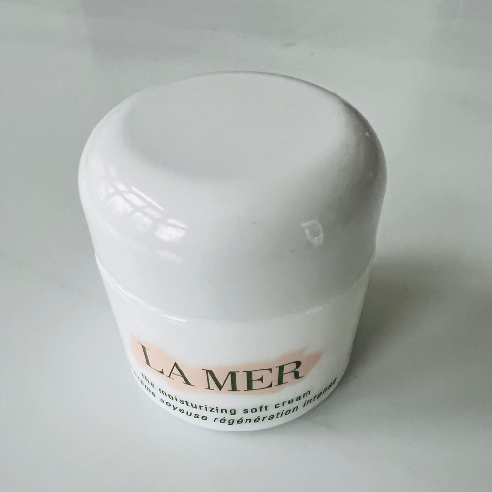 jar of La Mer The Moisturizing Soft Cream 2 oz 60 ml empty jar only glass EUC